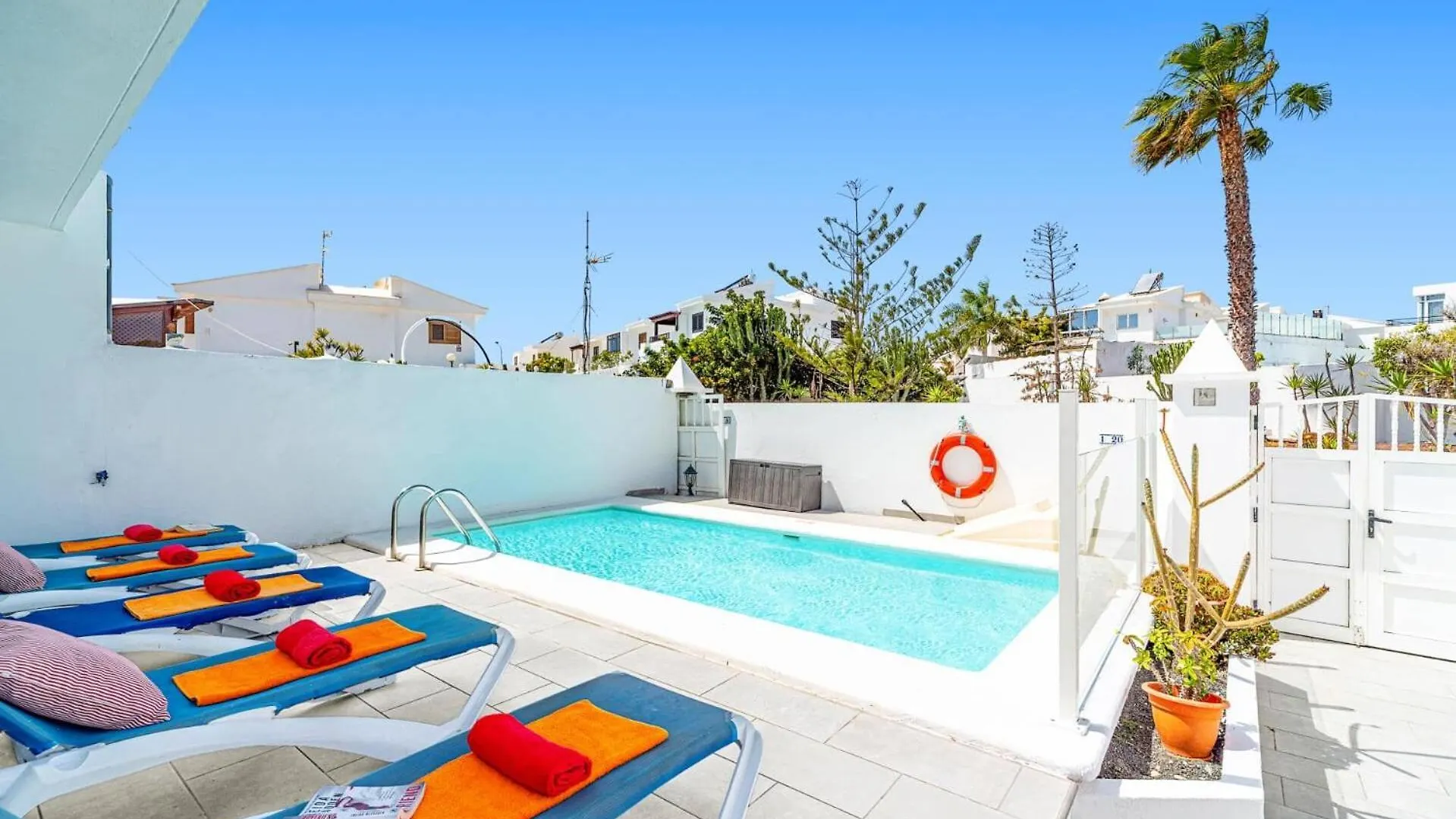 Villa Lotus By Villa Plus Puerto del Carmen  Puerto del Carmen (Lanzarote)